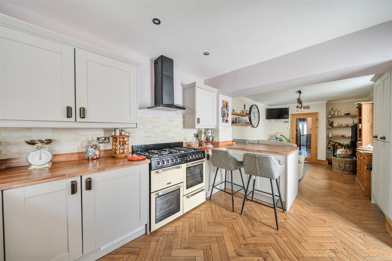 St. Illtyds Crescent, St. Thomas, Swansea, SA1 8HR